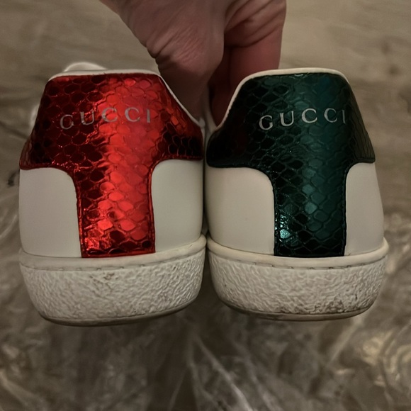 Lovely Gucci Ace sneakers in EXCELLENT condition. Size 38 EU (8 US) - Picture 3 of 11